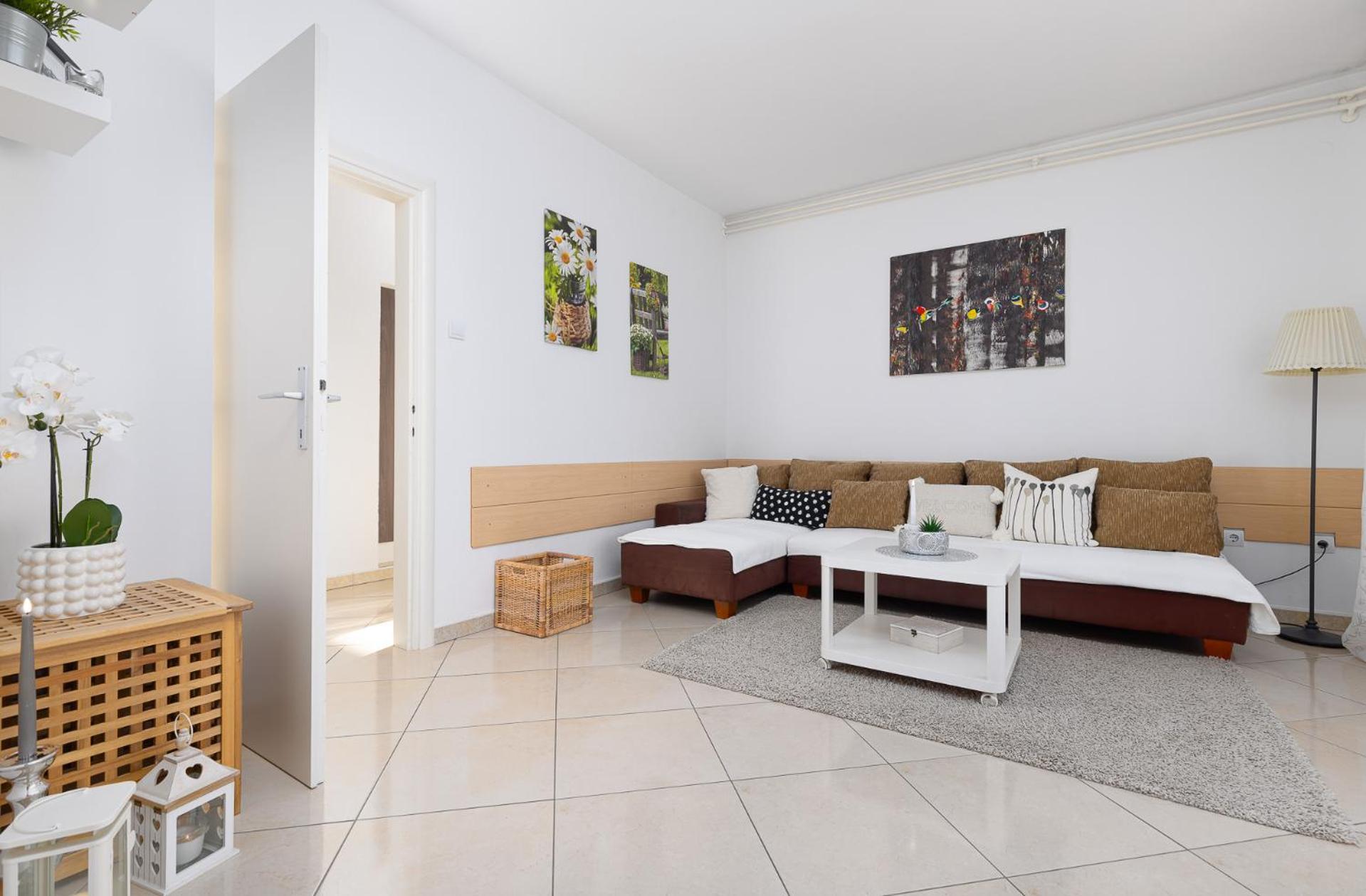 Emi Apartment Porec Exterior photo