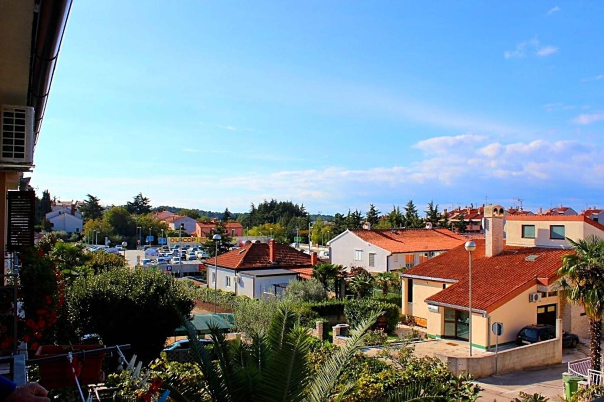 Emi Apartment Porec Exterior photo